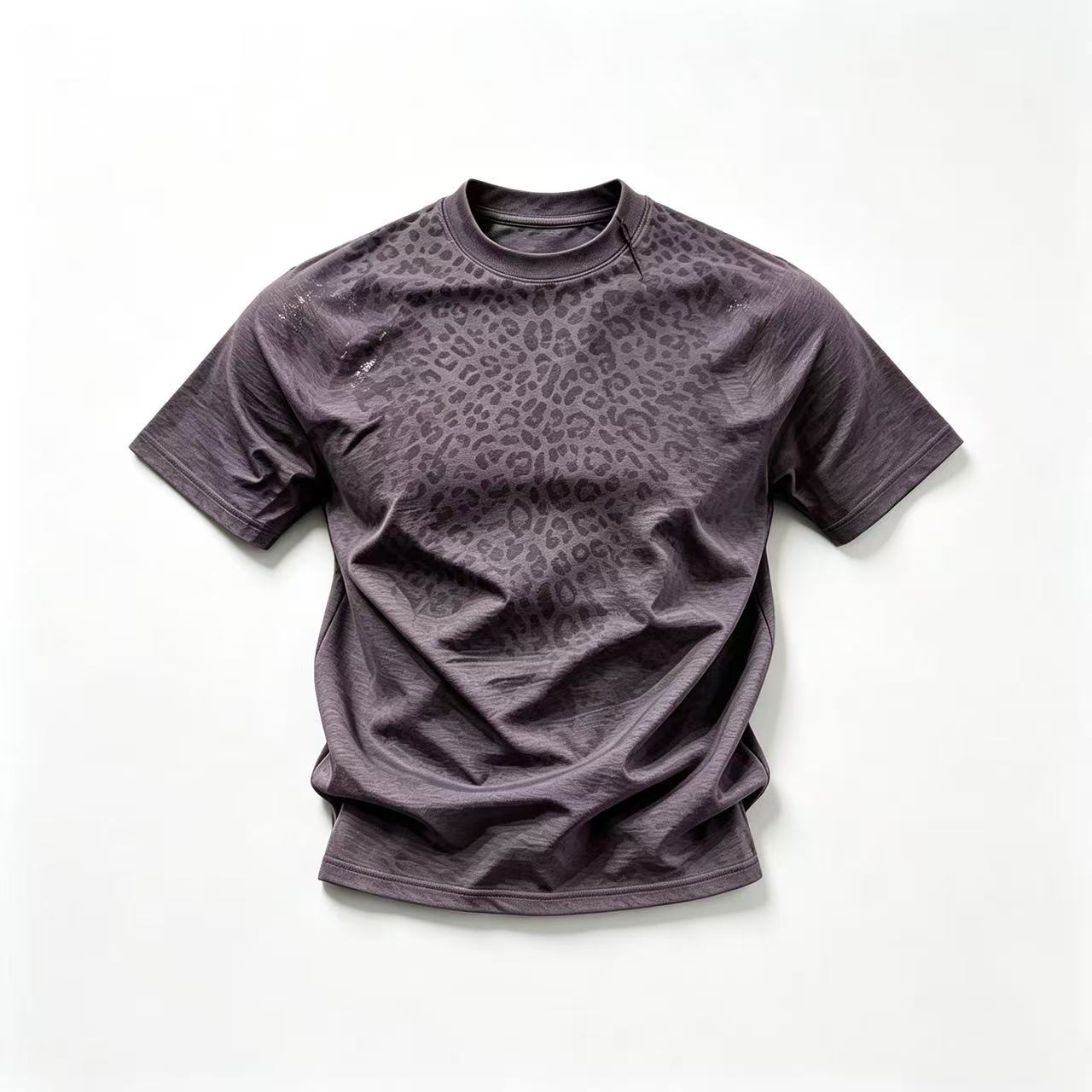 Men's Stretch Quick-Dry T-Shirt with Water-Reveal Leopard Print - Image 3